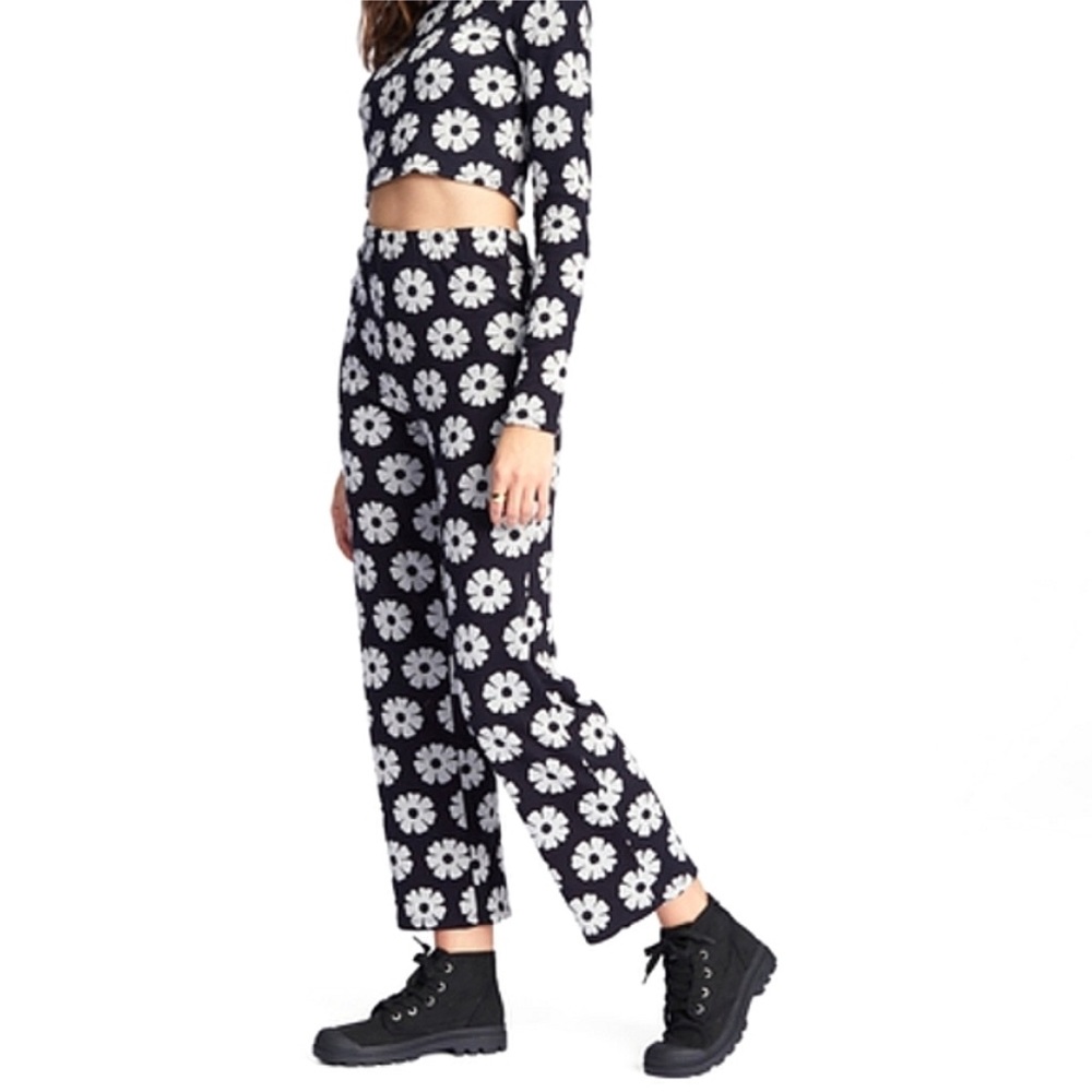 Billabong Monochrome Floral Ankle Pants